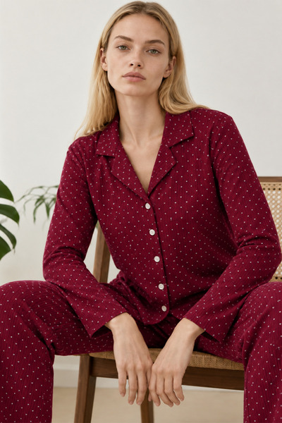 FİT WOMEN Kadın Rahat Puantiyeli Düğmeli Kırmızı Pijama Takımı 824