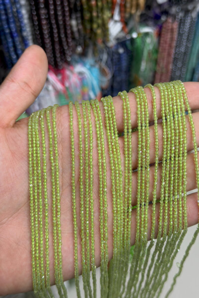 Uçar Doğaltaş Peridot Taşı Küre Kristal Kesim Parlak 2mm Doğal Taş Dizi [AA]