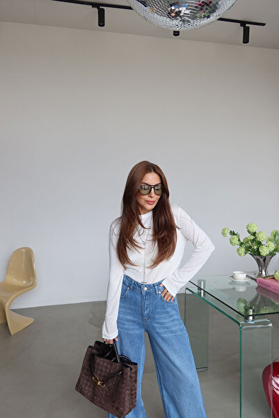 Özge Özgenç Ö.Ö.Uzun Kollu Basic Tişört