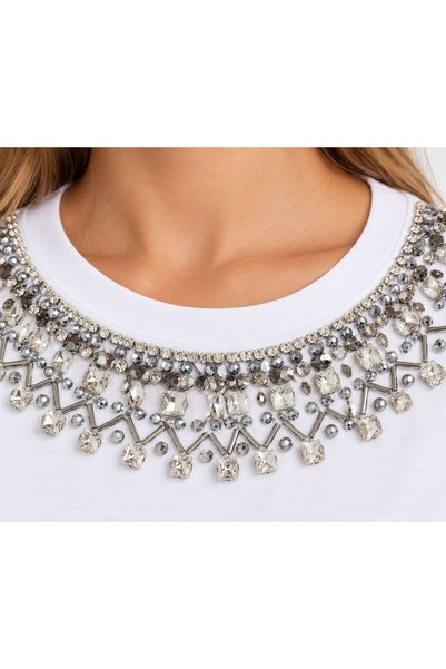 RENGARENG Women's Design T-Shirt with Stone and Bead Embroidery Detail, Low Double Sleeves, White Blouse