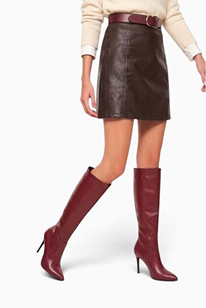 Fox Shoes N372530109 حذاء نسائي بكعب رفيع باللون الأحمر الداكن