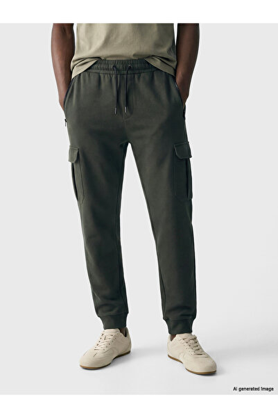 LC Waikiki Pantaloni de trening bărbătești cu croială standard și buzunare cargo