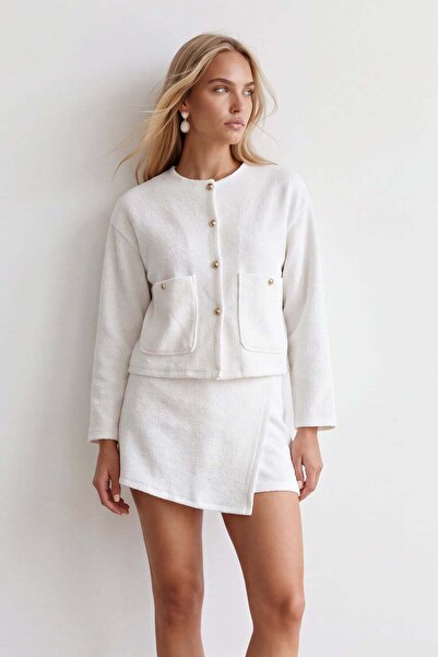 Trend Alaçatı Stili Women's White Crew Neck Gold Button Detailed Double Pocke...