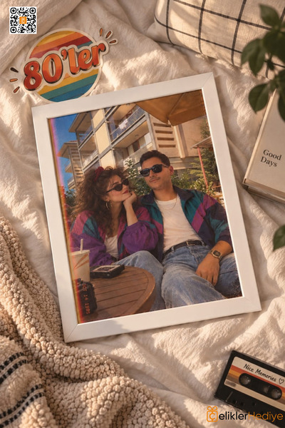 ÇELİKLER HEDİYE 80'ler Akımı Kişiye Özel Fotoğraf Çerçevesi Retro Nostaljik S...
