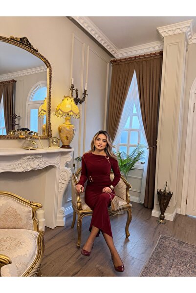 Gold Aksesuarlı Bordo Midi Boy Elbise