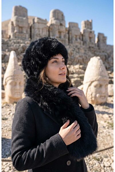 LAGRANZE Midnight Luxe Women's Scarf and Beanie Set of Two