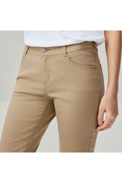 Giordano Women’s Mid-Rise Slim Tapered Stretch Twill Pants
