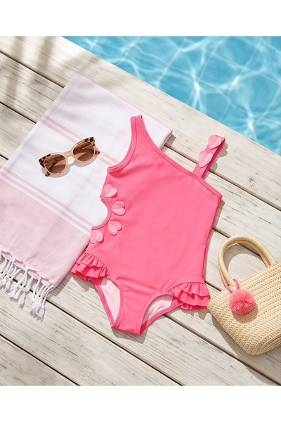 LCW STEPS Ruffled Girl's Swimsuit with Heart Appliqué