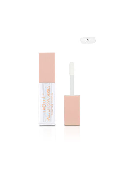 Pineapple Lip Gloss with a Plump Shine