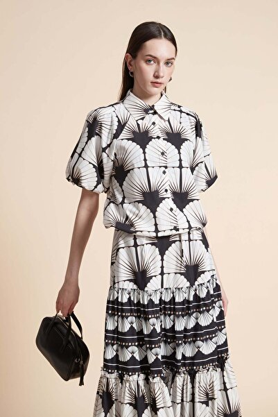 Yola Patterned Blouse with Short Sleeves
