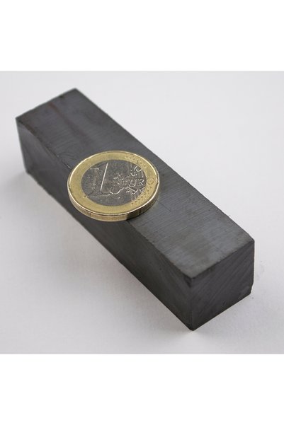Magnitech Ορθογώνιος Μαγνήτης Φερρίτη 75x20x20mm Δύναμη Έλξης 5kg