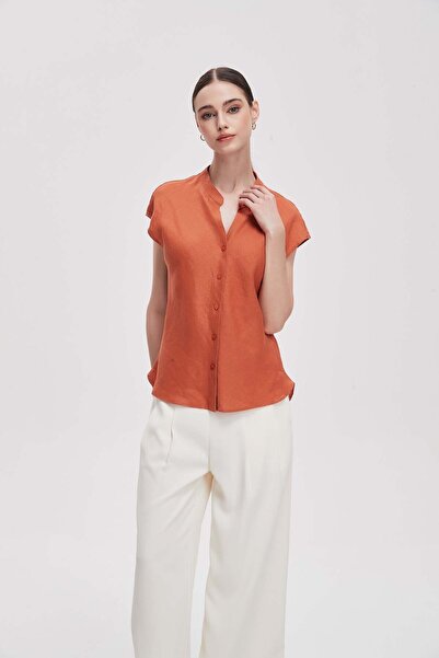 Livia Women's Sleeveless Button-Front Top