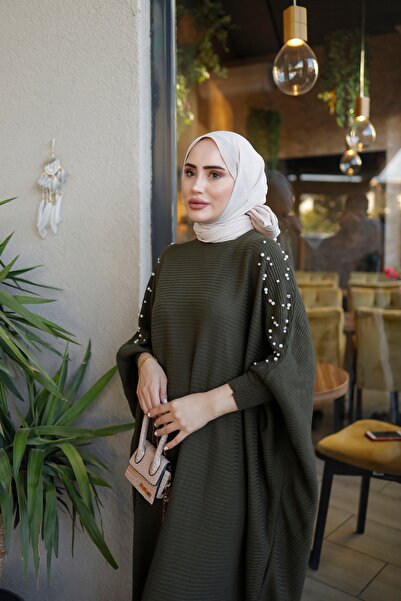 SAHRA BUTİK OMUZ İNCİLİ YARASA TRİKO ELBİSE