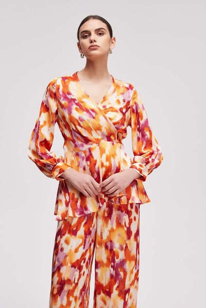 Livia Women's Waist-Length Patterned Long-Sleeve Blouse