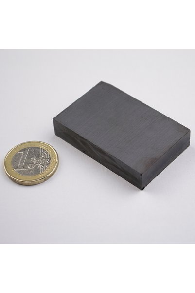 Magnitech Ορθογώνιος Μαγνήτης Φερρίτη 50x32x10mm Δύναμη Έλξης 3kg