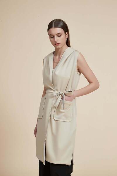 Yola Long Plain Sleeveless Jacket