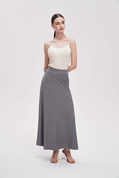 Livia Women's Midi Plain Flared Skirt