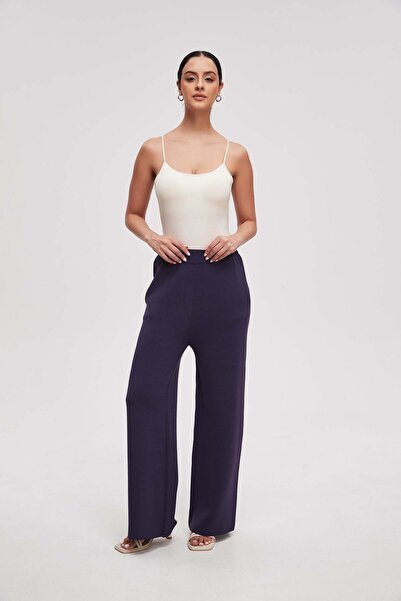 Livia Women's Wide-Leg Plain Trousers