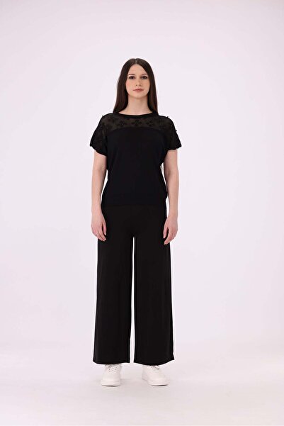 Livia Women's Waist-Length Half-Sleeve T-Shirt