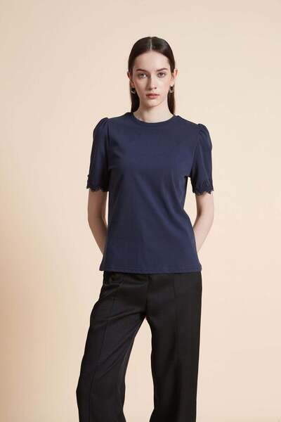 Yola Lace T-Shirt with Short Sleeves and Embellished Detail