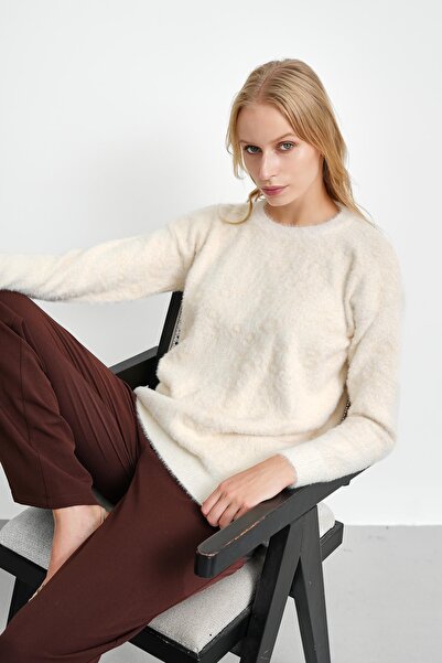 İmajButik Cream Crew Neck Angora Soft Knit Sweater