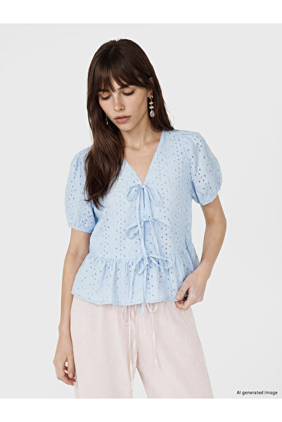 LC Waikiki Alita city: brocade-trimmed peplum blouse - stand out from the crowd