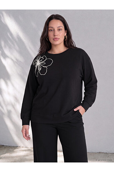 LC Waikiki Ozmarka New Season Black Large Size Embroidered Women's Sweatshirt