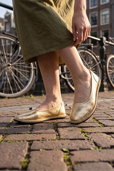 Barefoot Kadın Babet Altın Rengi Hakiki Deri El İmalatı