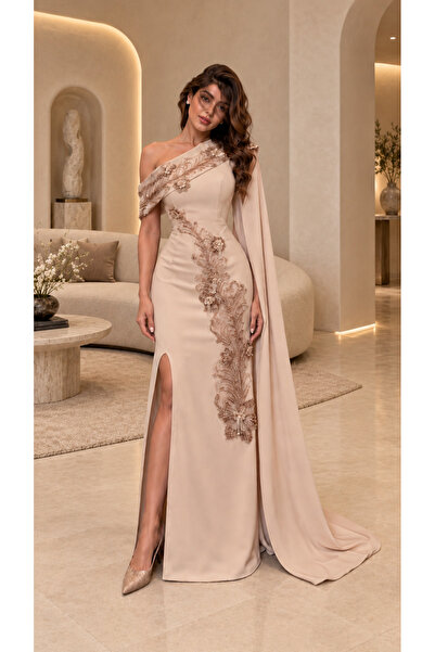TOP BERLANTY Hmesh Al-Shambeen One-Shoulder Dress with Floral Embroidery