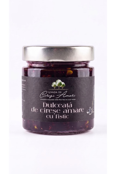 Livada de Ciresi Amari Dulceata de Cirese Amare cu Fistic
