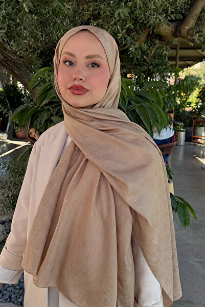 Madame Polo Monogram jacquard shawl - beige