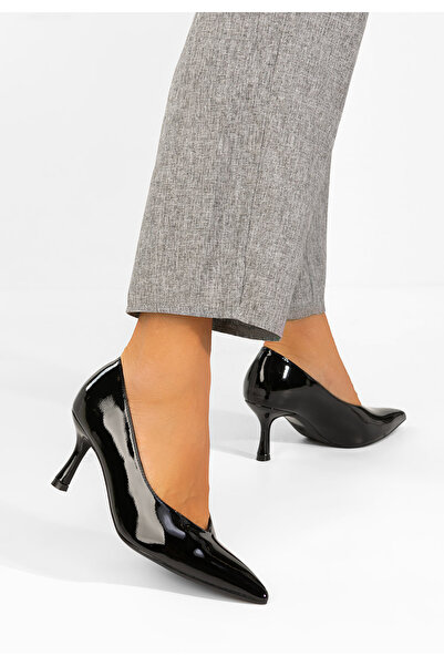 B T Shoes Μαύρα λεπτοτάκουνα παπούτσια Λατάφια
