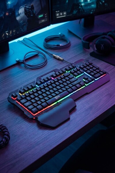 TrkTech GK-700 RGB Özellikli Metal Kasa Oyuncu Klavyesi Gaming Keyboard Işıklı