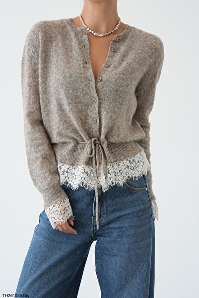 CADDELAMODA Lace Detailed Soft Cardigan
