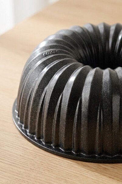 Emsan Black Shiny Stone Döküm Kek Kalıbı 22 cm