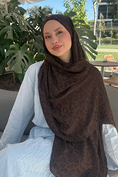 Madame Polo Premium jacquard leopard print shawl - brown