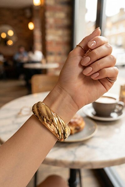 BUTİK AYVİTRİN Gold Color Brass Spiral Model Vintage Thick Handcuff Bracelet