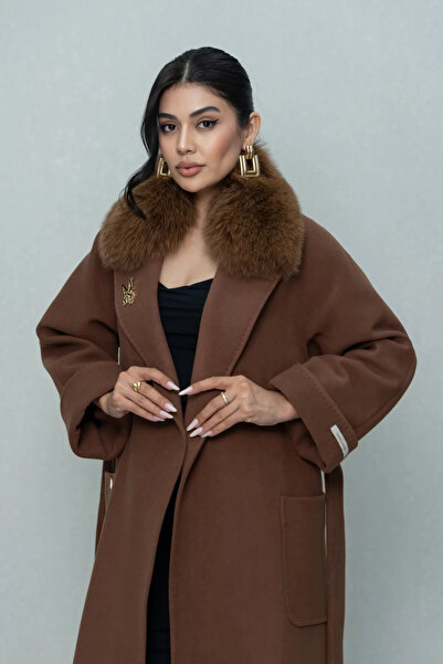 Eccim Fashion Cep Detaylı Broşlu Kürk Yaka Maxi Boy Kadın Palto Kaban