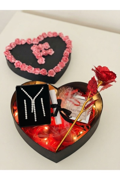 Romantik Hediye, Sevgililer Günü, Doğum Günü,Yılbaşı Hediyesi, Ledli Kalpli Kutu Baş Harf, Kırmızı Gül, Kolye Küpe Takı Seti, İsimli Magnet, Kalpli Çıkolata, Özel Not