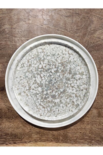 Kütahya Porselen 24 cm and 20 cm Presentation Plates, Pizza Plates
