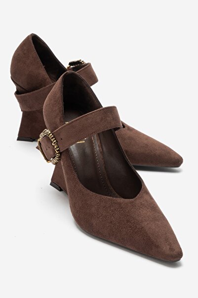 LuviShoes حذاء نسائي بكعب عريض من الجلد السويدي البني من LYONS