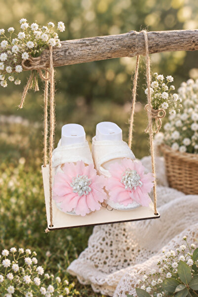 Generic Brand Wooden Newborn Baby Gift Basket Shoe Stand