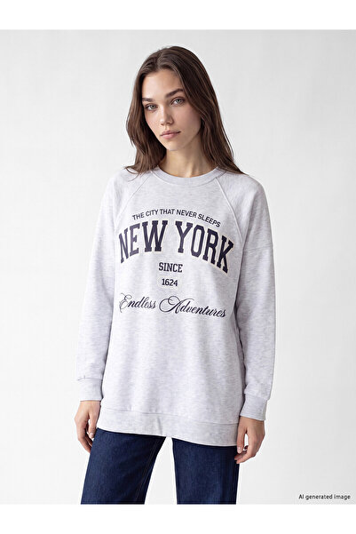 LC Waikiki Alita City Farkıyla Lcw Modest Gray 3 Thread Printed Oversize Wome...