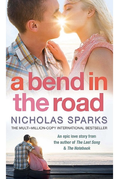 Jarir Bookstore A BEND IN THE ROAD By Nicholas Sparks