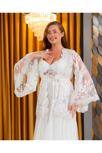 Loviana belle Special Design Lace and Tulle Detailed 2-Piece Nightgown and Dressing Gown Set (Boxed)