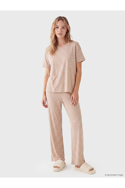 LC Waikiki Rmz Gi̇yi̇m Farkiyla Polka Dot Women's Pajama Set