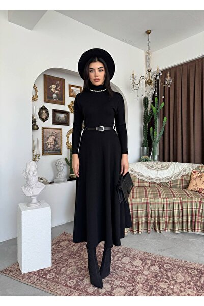 Miss Beyoğlu فستان نسائي طويل من التريكو بياقة عالية وحزام