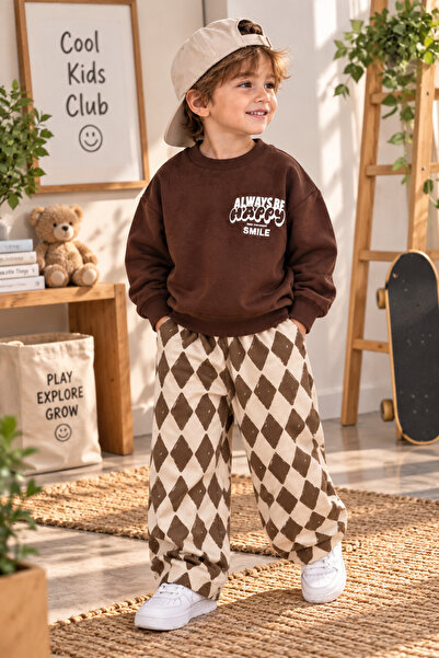 Neo Kids Kahverengi Sweatshirt ve Karo Desenli Bol Paça Eşofman Takımı