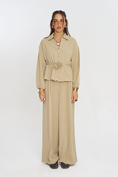 Orfeo Negro Women's Zippered, Laced Waist, Flowy Solid Color Jacket