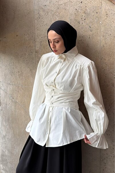 fayaboutique.com Bel Büzgü Detaylı Beyaz Laura Gömlek
